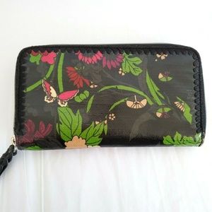SAKROOTS Artist Circle Large Zip Around Wallet